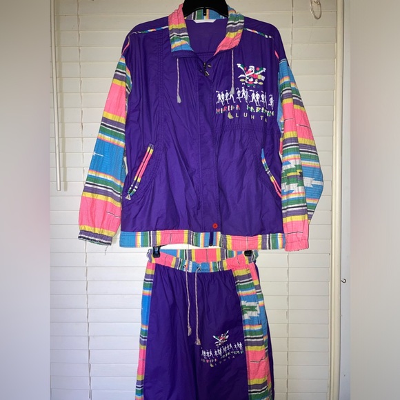 Vintage 80s/90s Luhta track suit
“Mexico Merida Marathon Luhta”
Women US size 10 - Picture 2 of 13
